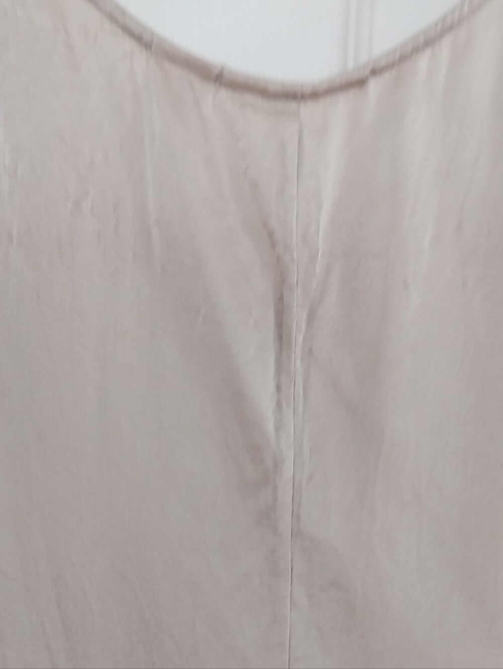 💯 % Silk Button-Front Sleep Wear - Picture 7 of 10